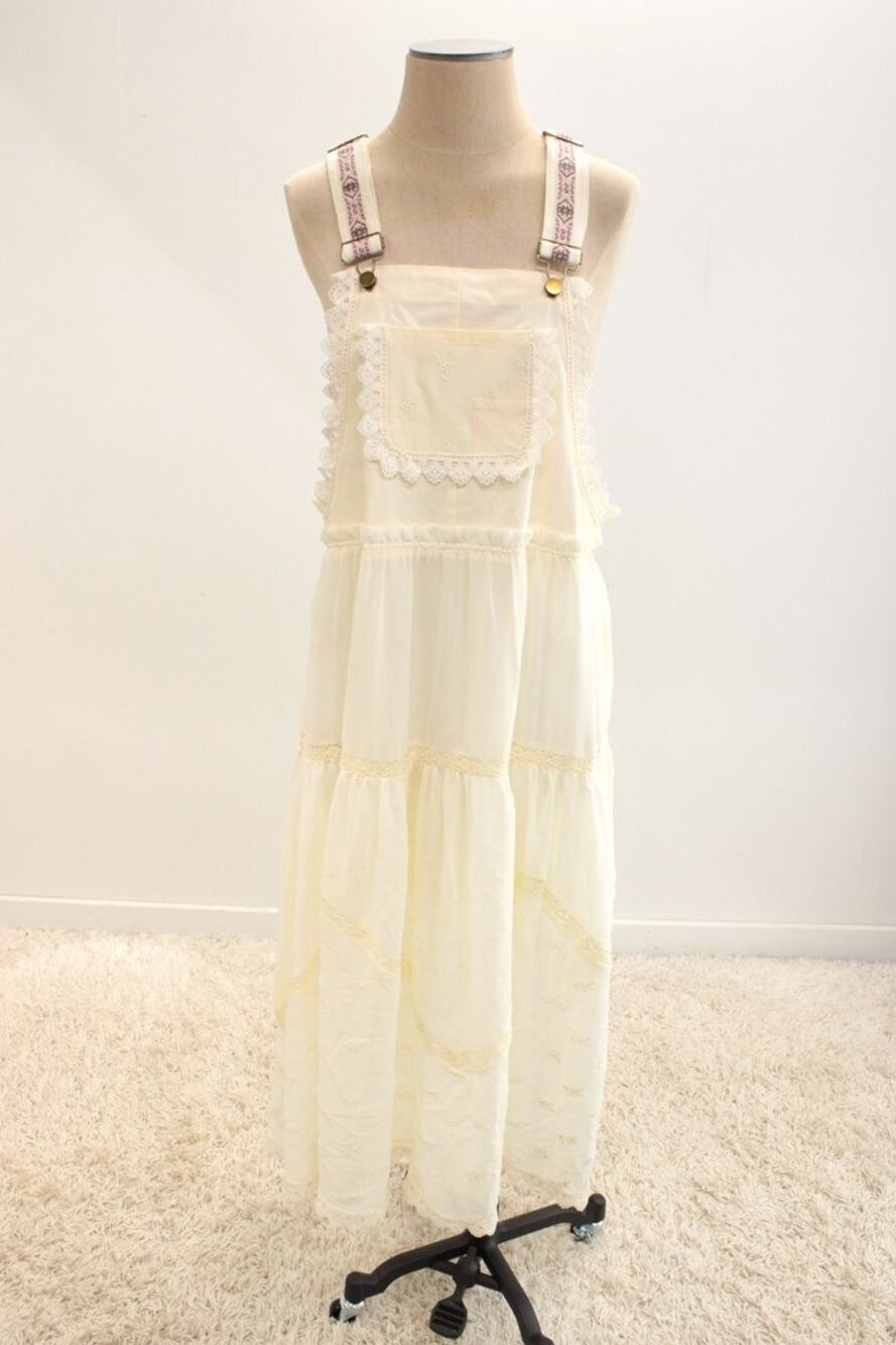 Sleeveless Cream Maxi Dress with Lace Trim